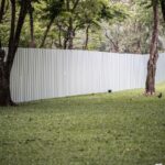 Ce trebuie să știm despre gardurile din panouri zincate