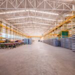 Utilizarea elementelor metalice în designul industrial interior